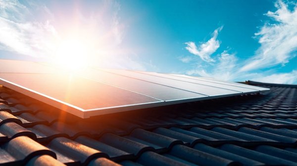 Panneau solaire photovoltaïque : une solution pour économiser